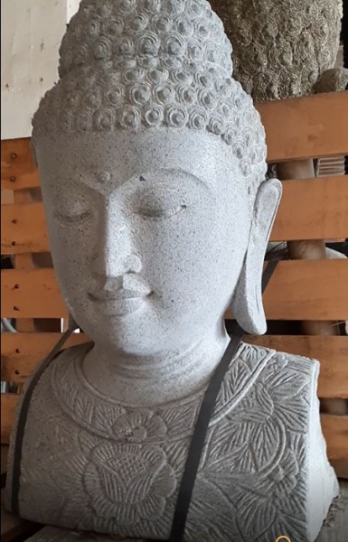 Buddha Büste, Flussstein, handgearbeitet, verschiedene Größen